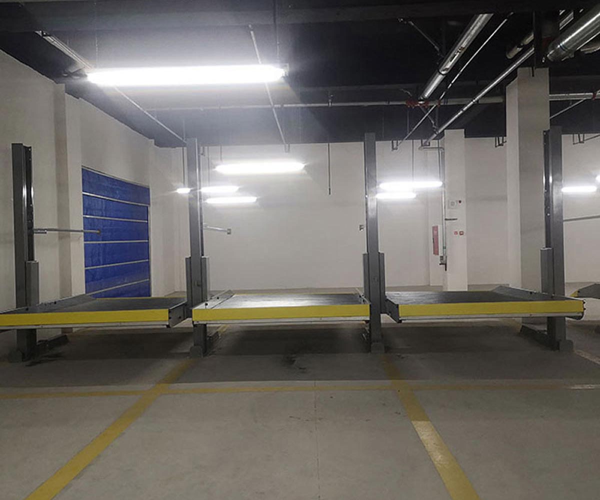 南丹县双层简易升降类机械停车场过验收